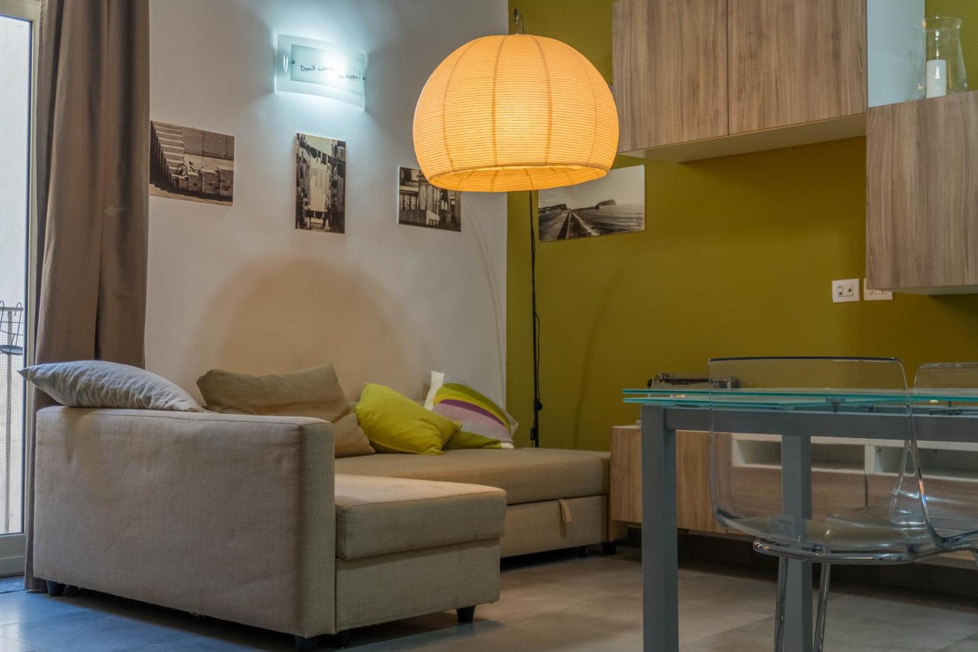 Apartment Chiaia Two Neapel